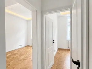 Prodej bytu 2+kk, Praha - Holešovice, Dělnická, 42 m2