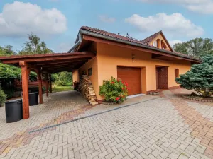 Prodej rodinného domu, Okrouhlá, 310 m2