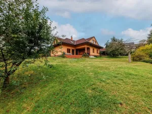 Prodej rodinného domu, Okrouhlá, 310 m2