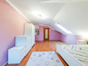 Prodej rodinného domu, Okrouhlá, 310 m2