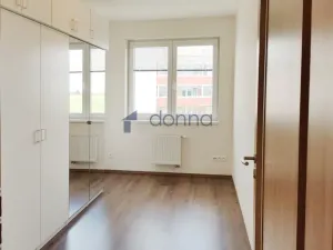 Pronájem bytu 4+kk, Praha, Sicherova, 85 m2