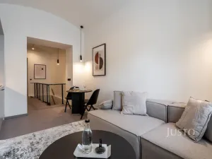 Prodej apartmánu, Praha - Karlín, Prvního pluku, 51 m2