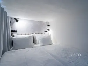 Prodej apartmánu, Praha - Karlín, Prvního pluku, 19 m2