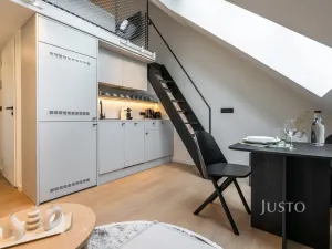 Prodej bytu 1+kk, Praha - Karlín, Prvního pluku, 49 m2