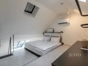 Prodej bytu 1+kk, Praha - Karlín, Prvního pluku, 49 m2