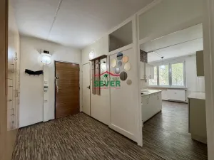 Prodej bytu 3+1, Jirkov, Vinařická, 60 m2