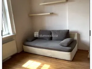 Pronájem bytu 2+kk, Ústí nad Labem - Ústí nad Labem-centrum, U Nemocnice, 32 m2