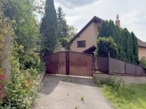 Prodej rodinného domu, Srbsko, Hrašov, 300 m2