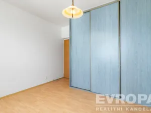 Prodej bytu 3+kk, Praha - Újezd, Pastevců, 70 m2