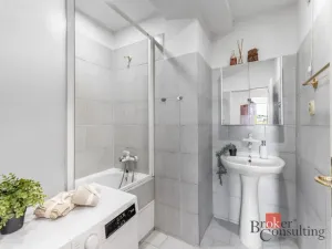 Prodej bytu 3+1, Praha - Vokovice, Ke dvoru, 69 m2