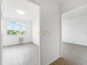 Prodej bytu 2+kk, Praha - Černý Most, Smikova, 44 m2