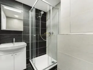 Prodej bytu 2+kk, Praha - Černý Most, Smikova, 46 m2