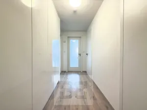Pronájem bytu 2+kk, Praha - Letňany, Malkovského, 56 m2