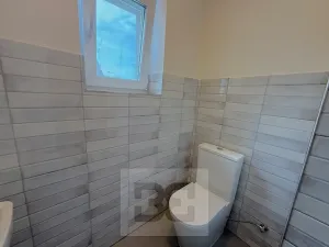 Pronájem rodinného domu, Praha - Kobylisy, Líbeznická, 170 m2