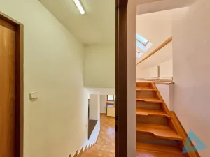 Prodej rodinného domu, Pecka - Bělá u Pecky, 250 m2
