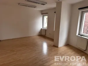 Pronájem kanceláře, Jablonec nad Nisou, Komenského, 27 m2