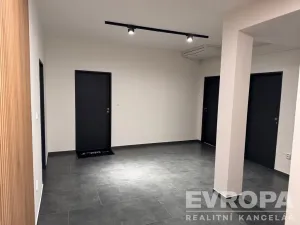Pronájem kanceláře, Jablonec nad Nisou, Komenského, 19 m2