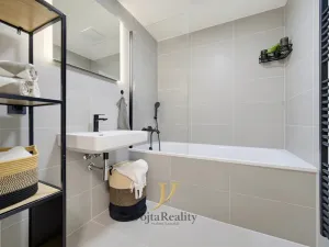 Prodej bytu 2+kk, Olomouc, Milana Ticháka, 63 m2