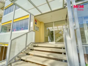 Prodej bytu 2+kk, Praha, Kozmíkova, 47 m2