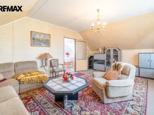 Prodej rodinného domu, Jesenice - Horní Jirčany, Budějovická, 170 m2