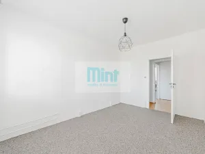 Prodej bytu 3+1, Ostrava, Podroužkova, 73 m2