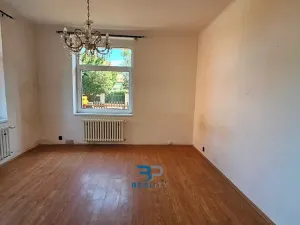 Prodej pozemku pro bydlení, Praha - Kbely, Mladějovská, 950 m2