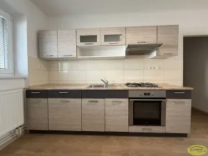 Pronájem bytu 2+1, Kroměříž, Sládkova, 62 m2