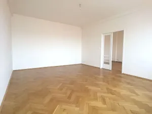 Pronájem kanceláře, Praha - Smíchov, Štefánikova, 77 m2