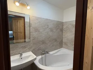 Pronájem bytu 2+kk, Praha - Košíře, Vrchlického, 47 m2