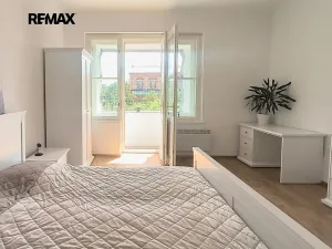 Pronájem bytu 2+kk, Praha - Smíchov, Matoušova, 55 m2