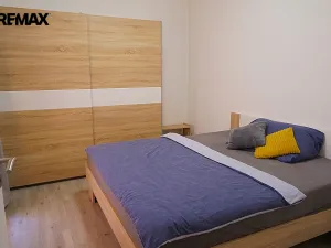 Pronájem bytu 2+kk, Hradec Králové - Nový Hradec Králové, Domečkova, 37 m2
