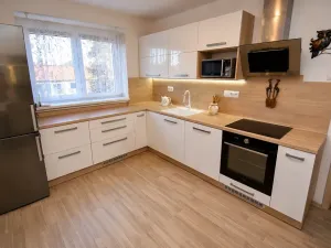 Prodej bytu 2+1, Chvaletice, Dukelská, 54 m2