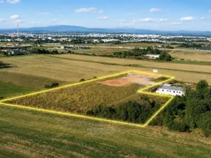 Prodej komerčního pozemku, Hůry, Pod Strání, 11525 m2