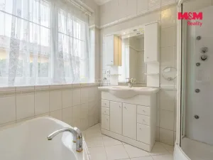 Prodej rodinného domu, Karlovy Vary - Tašovice, U Ohře, 540 m2