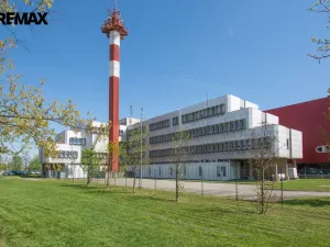 Pronájem kanceláře, Hradec Králové - Věkoše, Akademika Bedrny, 315 m2