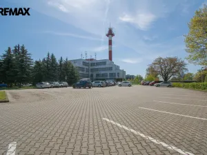 Pronájem kanceláře, Hradec Králové - Věkoše, Akademika Bedrny, 171 m2