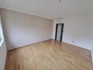 Pronájem rodinného domu, Praha - Nebušice, V uličkách, 166 m2