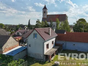 Prodej rodinného domu, Kúty, Slovenská republika, Radlinského námestie, 100 m2