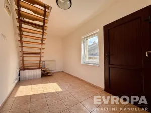 Prodej rodinného domu, Kúty, Slovenská republika, Radlinského námestie, 100 m2