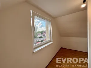 Prodej rodinného domu, Kúty, Slovenská republika, Radlinského námestie, 100 m2