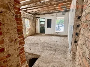 Prodej domu, Valtice, nám. Svobody, 268 m2