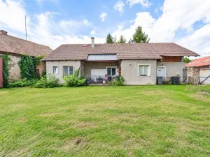 Prodej rodinného domu, Břežany I, 160 m2