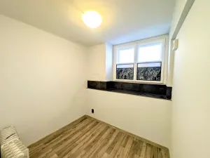 Pronájem obchodního prostoru, Praha - Žižkov, Čajkovského, 35 m2