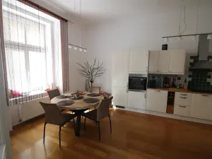 Pronájem bytu 3+1, Nový Bydžov, Třída B. Smetany, 97 m2