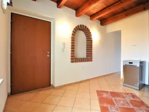 Pronájem bytu 2+kk, Neveklov, Pod Radnicí, 36 m2