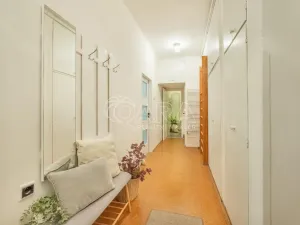 Prodej bytu 2+1, Praha - Vinohrady, Rumunská, 64 m2