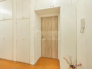 Prodej bytu 2+1, Praha - Vinohrady, Rumunská, 64 m2