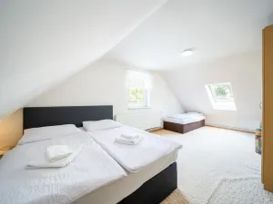 Prodej rodinného domu, Horní Planá, Komenského, 250 m2