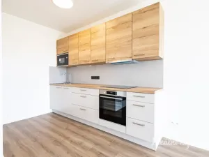 Pronájem bytu 2+kk, Praha - Černý Most, Arnošta Valenty, 49 m2