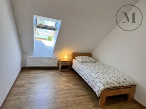 Pronájem chaty, Horní Planá, Náměstí, 94 m2